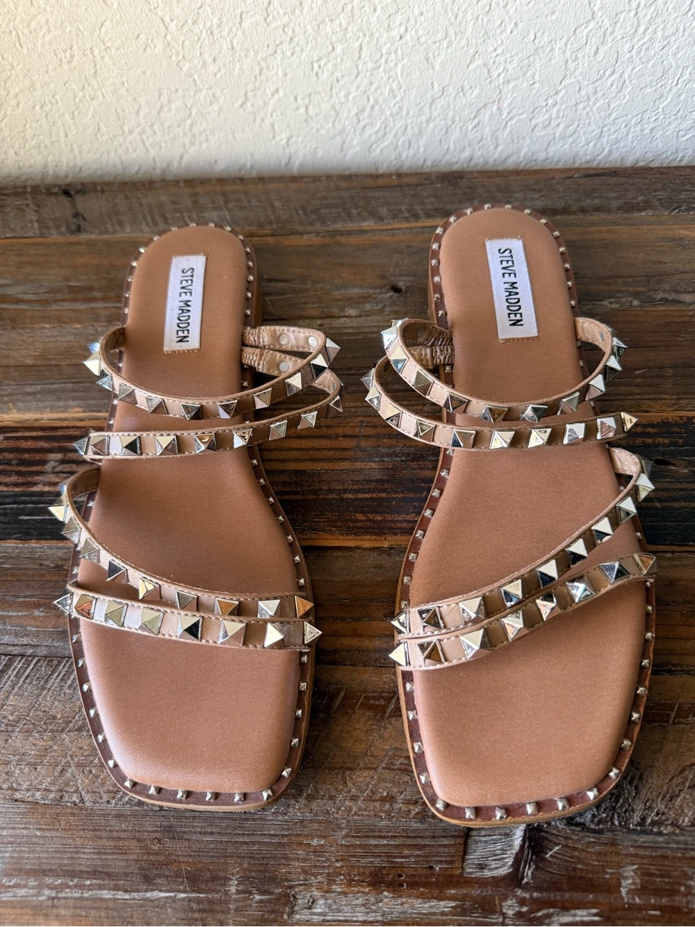Steve Madden Nude Tan Pyramid-Stud Slide Sandals